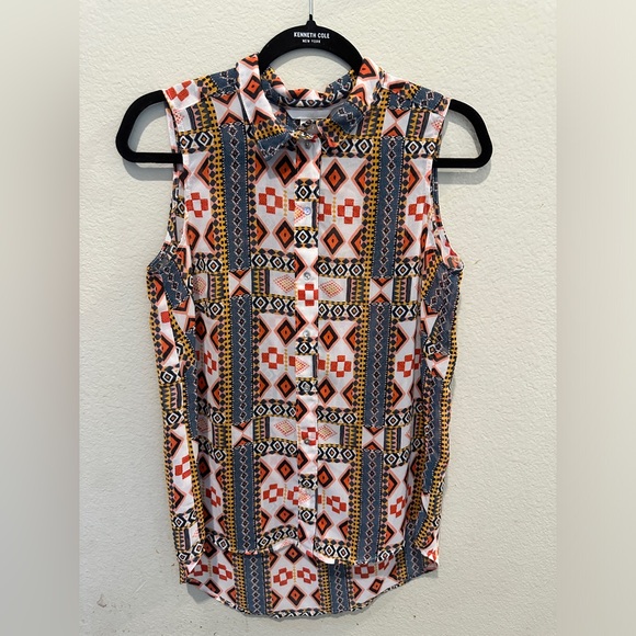 NWOT H&M’s women’s Aztec print high-low sleeveless button down blouse in size 6 - Picture 5 of 10